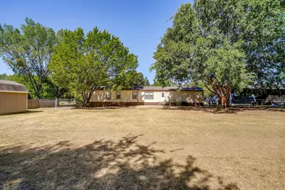 557 Surrey Lane, Burleson, TX 76028 - Photo 19