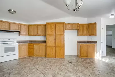 557 Surrey Lane, Burleson, TX 76028 - Photo 7