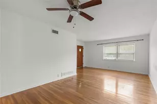 1015 W Sycamore St, Sherman, TX 75092 - Photo 5