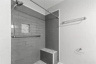 1015 W Sycamore St, Sherman, TX 75092 - Photo 9