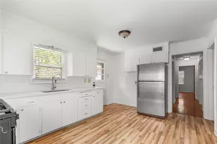 1015 W Sycamore St, Sherman, TX 75092 - Photo 7