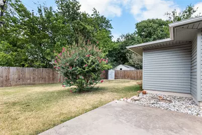 1015 W Sycamore Street, Sherman, TX 75092 - Photo 21