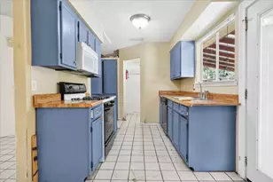 4209 Pioneer Rd, Balch Springs, TX 75180 - Photo 17