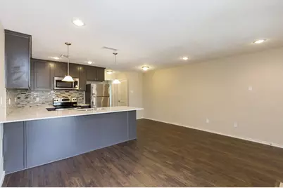4545 Live Oak St Avenue #302, Dallas, TX 75204 - Photo 5