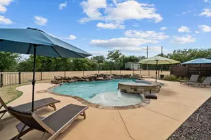 1910 Circleview Dr, Weatherford, TX 76087 - Photo 29