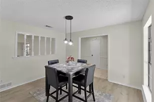 335 Hummingbird Ln, Duncanville, TX 75137 - Photo 9