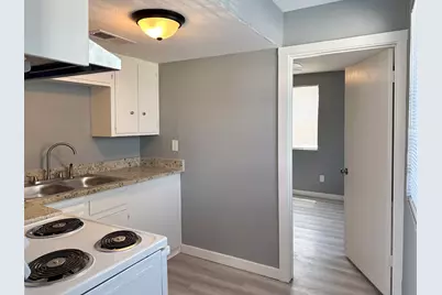709 W Richmond Avenue #1, Fort Worth, TX 76110 - Photo 7