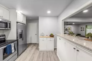 2244 Cambridge Dr, Irving, TX 75061 - Photo 11