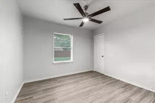 2244 Cambridge Dr, Irving, TX 75061 - Photo 25