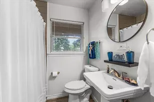 2244 Cambridge Dr, Irving, TX 75061 - Photo 17