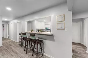 2244 Cambridge Dr, Irving, TX 75061 - Photo 9