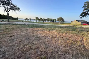 308 Caro Dr, West Tawakoni, TX 75474 - Photo 1