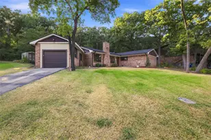 247 Don St, Pottsboro, TX 75076 - Photo 1