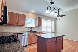 7510 Beverly Dr, Rowlett, TX 75089 - Photo 1