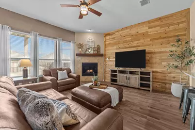 910 Blackhawk Drive, Princeton, TX 75407 - Photo 9