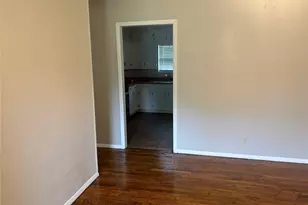 404 W Heron St, Denison, TX 75020 - Photo 7