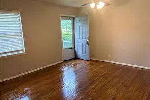 404 W Heron St, Denison, TX 75020 - Photo 5