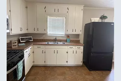 404 W Heron Street, Denison, TX 75020 - Photo 11