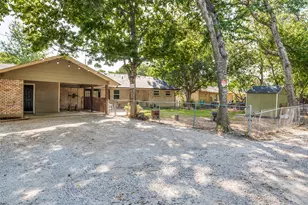 407 Floyd St, Waxahachie, TX 75165 - Photo 21