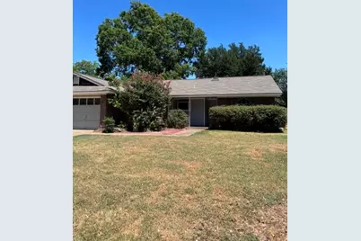 2703 Capistrano Court S, Arlington, TX 76015 - Photo 3