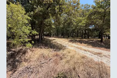 190 Fairway Drive, Nocona, TX 76255 - Photo 3