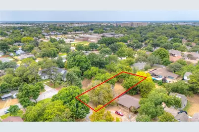 310 Blevins Street, Grapevine, TX 76051 - Photo 15