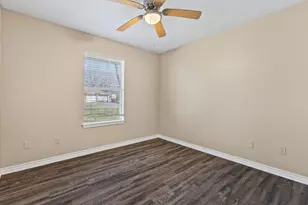 207 E Travis St, Leonard, TX 75452 - Photo 23