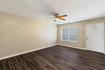207 E Travis Street, Leonard, TX 75452 - Photo 7