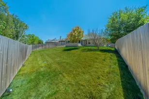 5735 Mountain Hollow Dr, Dallas, TX 75249 - Photo 23