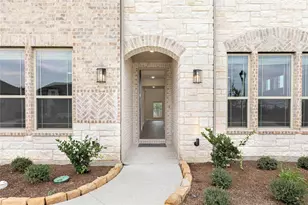 941 Cardinal Dr, Midlothian, TX 76065 - Photo 3