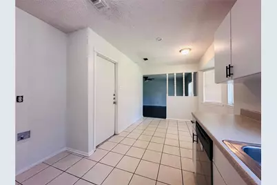 121 N Heights Drive, Crowley, TX 76036 - Photo 7