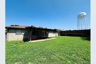 121 N Heights Drive, Crowley, TX 76036 - Photo 15