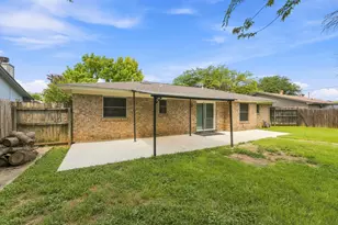 6800 Echo Hill Dr, Watauga, TX 76148 - Photo 29