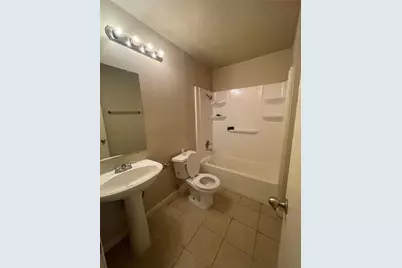 10515 Eastcrest Lane, Dallas, TX 75217 - Photo 15
