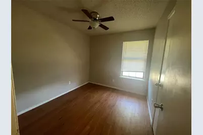10515 Eastcrest Lane, Dallas, TX 75217 - Photo 13