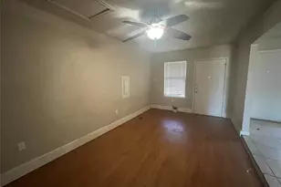 10515 Eastcrest Ln, Dallas, TX 75217 - Photo 7