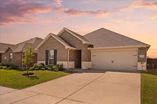 772 Soar Sky Wy, Lavon, TX 75166 - Photo 1