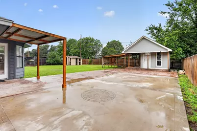 516 Post Oak Lane, Burleson, TX 76028 - Photo 5