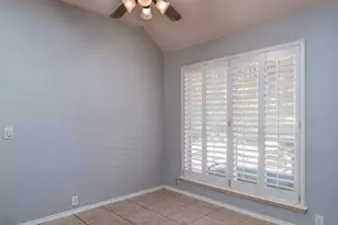 1620 Babbling Brook Dr, Grand Prairie, TX 75050 - Photo 17