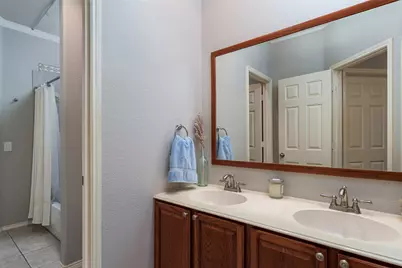 1620 Babbling Brook Drive, Grand Prairie, TX 75050 - Photo 23