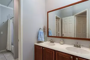 1620 Babbling Brook Dr, Grand Prairie, TX 75050 - Photo 23