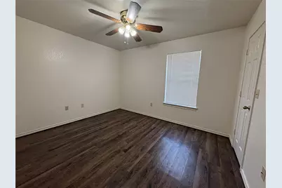 1112 Williams Avenue #D, Cleburne, TX 76033 - Photo 5