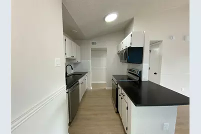 10355 Limestone Drive, Dallas, TX 75217 - Photo 5
