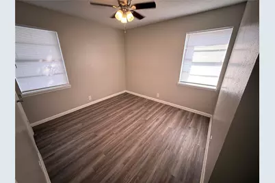 1902 Joslin Street, Cleburne, TX 76033 - Photo 11