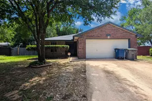 1532 Marion Dr, Dallas, TX 75211 - Photo 1