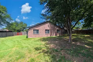 1532 Marion Dr, Dallas, TX 75211 - Photo 27