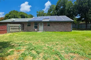 1532 Marion Dr, Dallas, TX 75211 - Photo 25