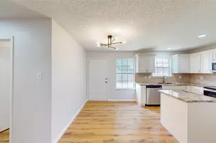 1532 Marion Dr, Dallas, TX 75211 - Photo 7