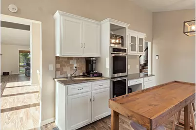 2811 Crowley Court, Arlington, TX 76012 - Photo 13