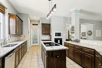 1702 Bluffview Lane, Carrollton, TX 75007 - Photo 13